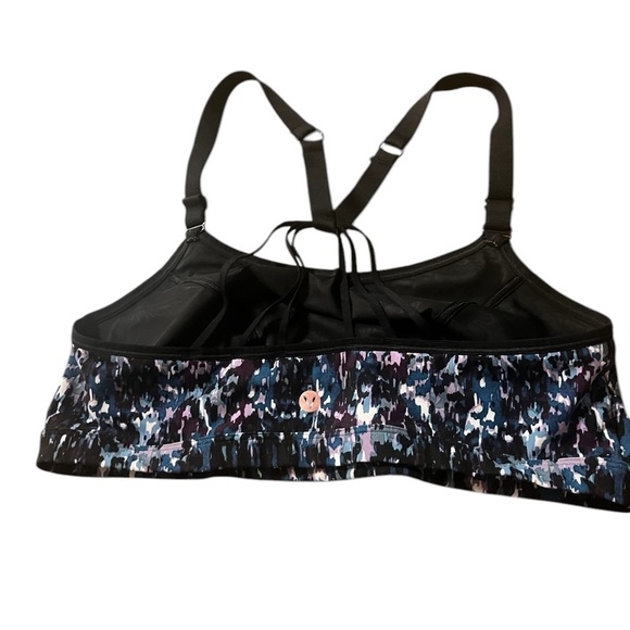 Livi Active Soft Stretchy Low Impact No-Wire Sports Bra Size 14/16 athleisure - Picture 2 of 4